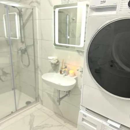 Great To Relax ! Everything Within A 5-minute Walk Privat bolig Is-Swieqi